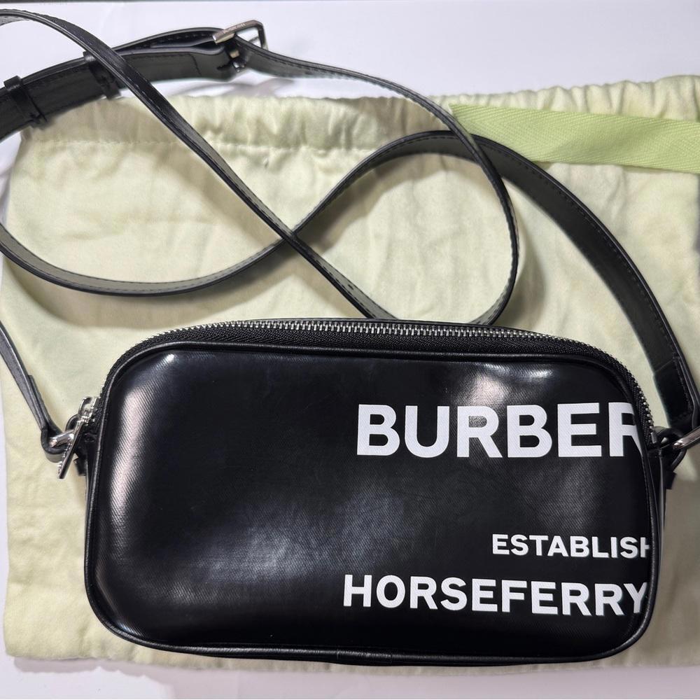 BURBERRY Authenticated! Horseferry Camera / Shoulder Bag NEW
